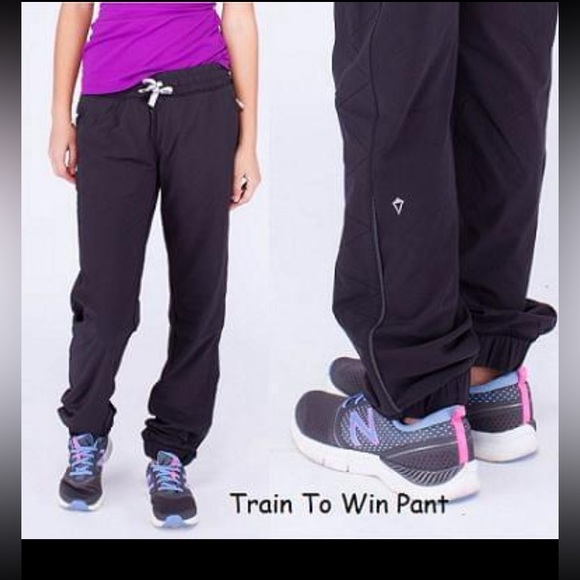 Ivivva Train to Win pants size 10 - Picture 2 of 8